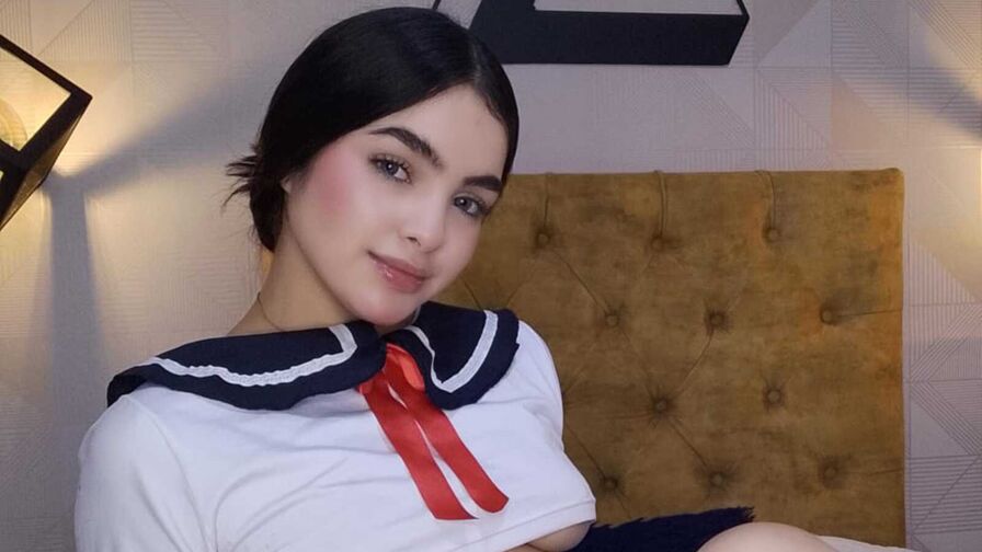 Engage with KimmieBloomie Live