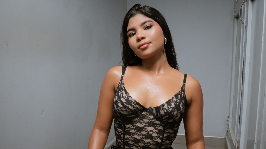 Watch ChloeTobon live on freshseotools.com