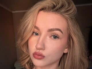AmyConnelly AmyConnelly