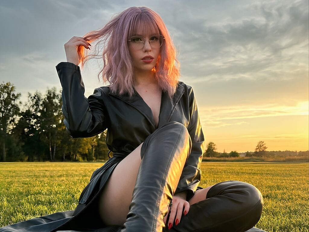 AliceShelby webcam model profile image