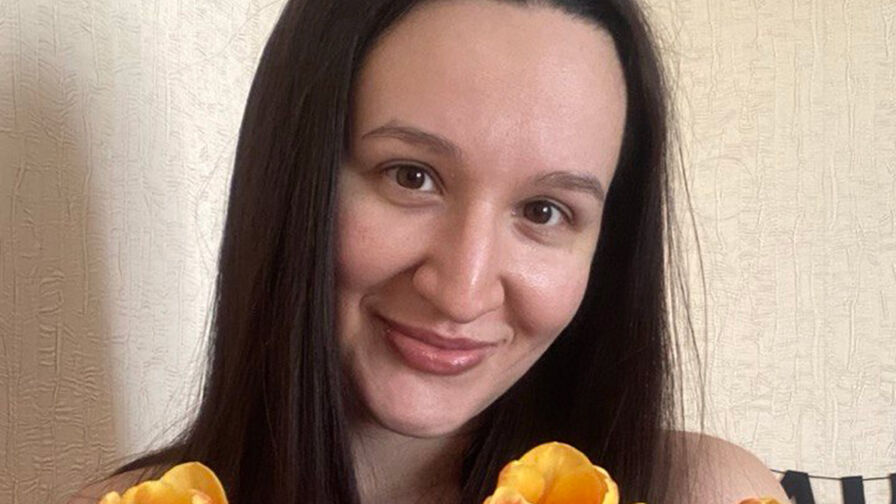 Watch LanaGlow live on Amateur Porn