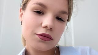 Free Nude KellyHayden