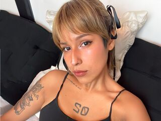 KyaraHernandes Live camgirl