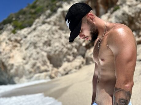 Chat with NicholasPal