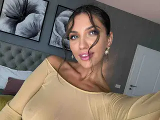 Show privé avec MathildaLian