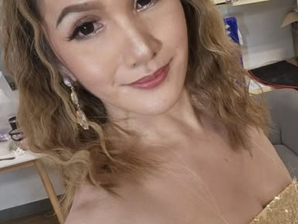MadellineHirata LiveJasmin Cam2Cam profile photo
