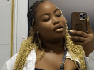 ZaraLure webcam model