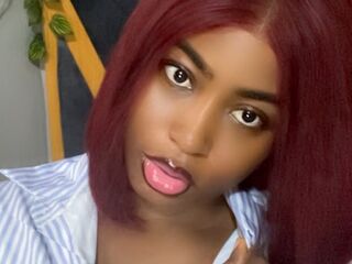 ZaraLure age 26