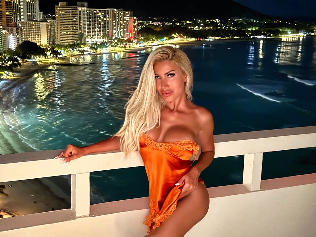 CharlotteMavis Camera Thumbnail