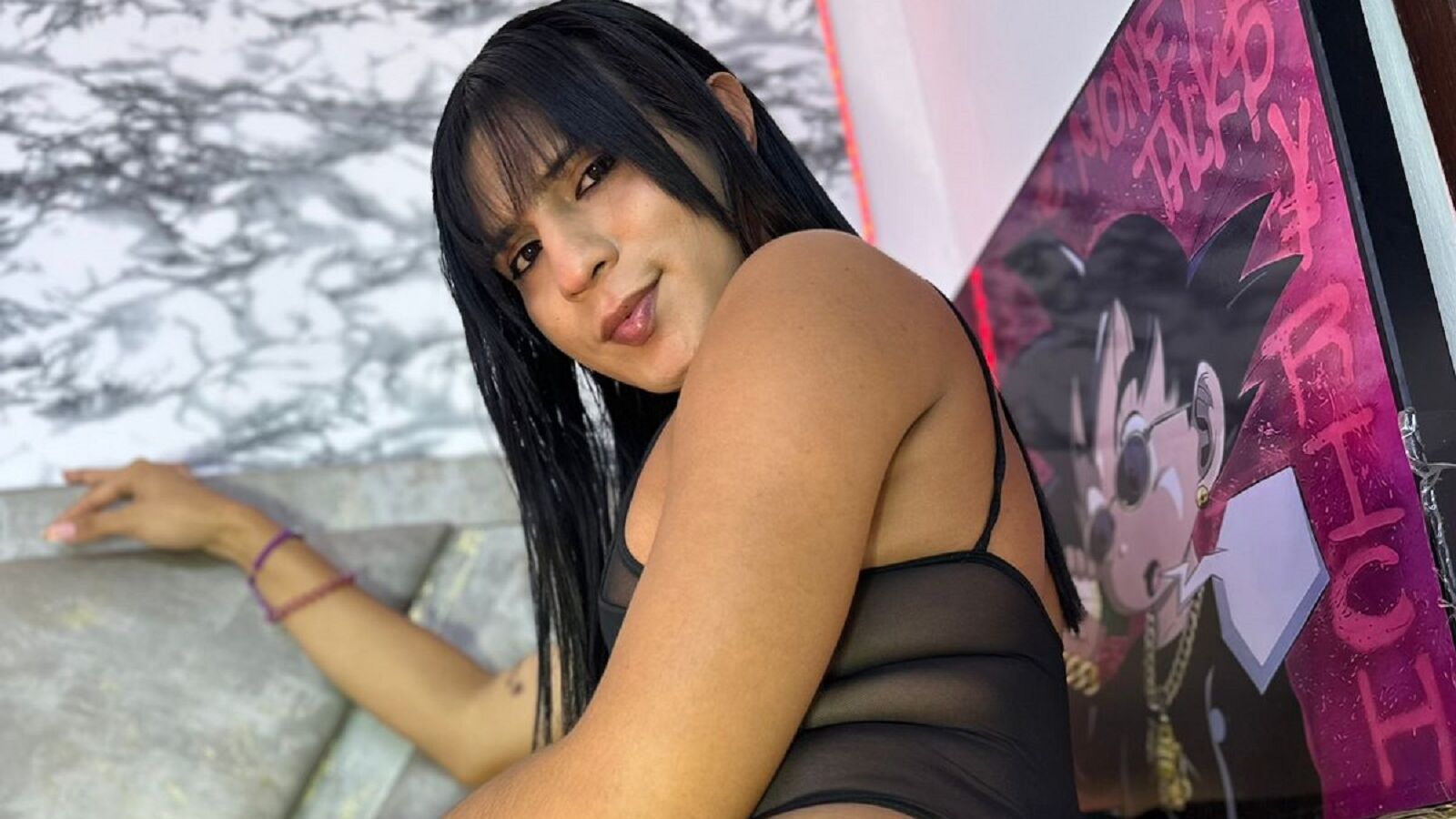 AntonellaMia erotic portrait