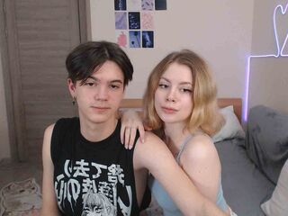 AshleyandBridget - LiveJasmin Teen Blowjob Cumshot Couple 