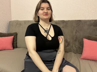 Webcam model ElizabetaSontos from LiveJasmin