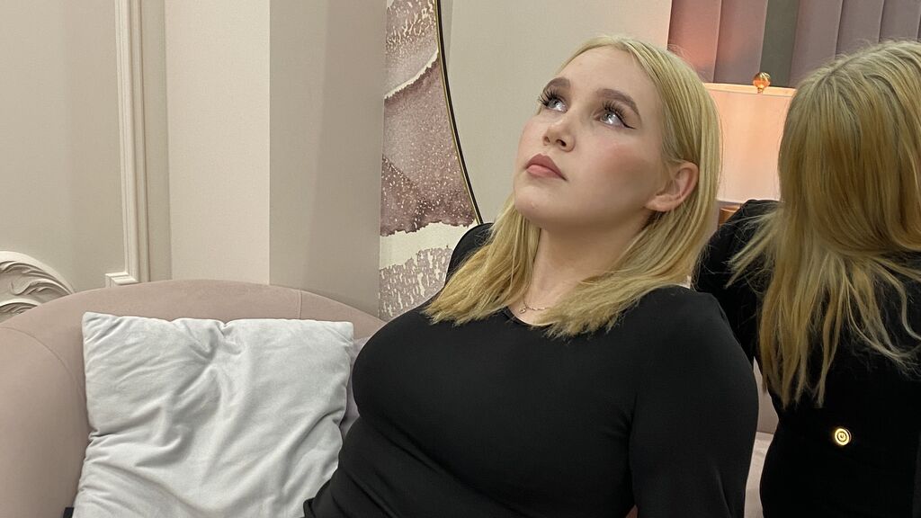Sex chat gratuit in direct cu ViktoriaSunlit pe LiveJasmin