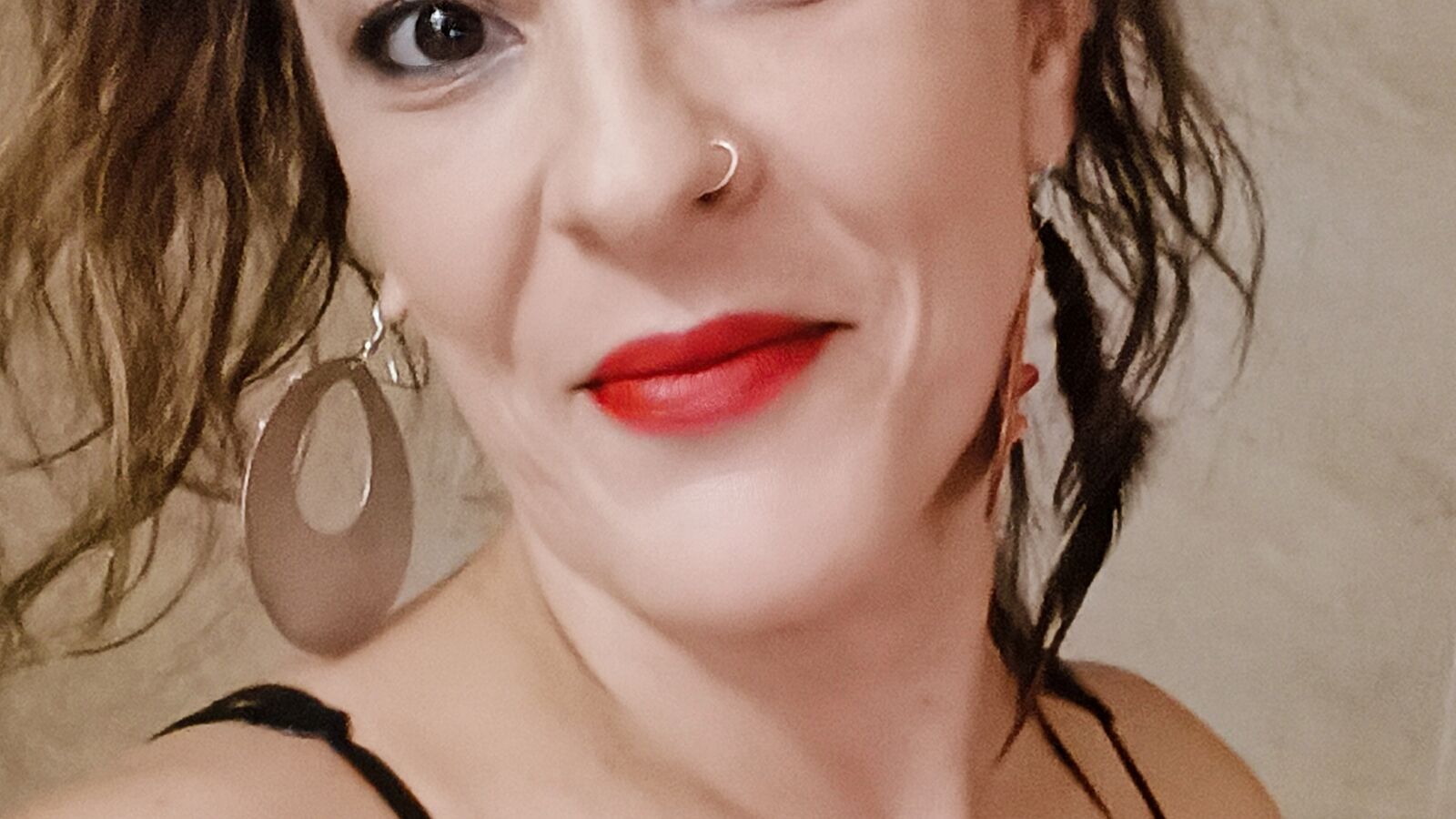 Yossunecam glamour portrait