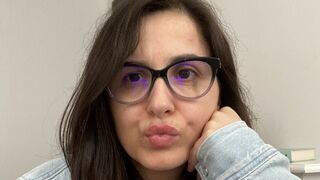 SophieLou Live Webcam on LiveJasmin