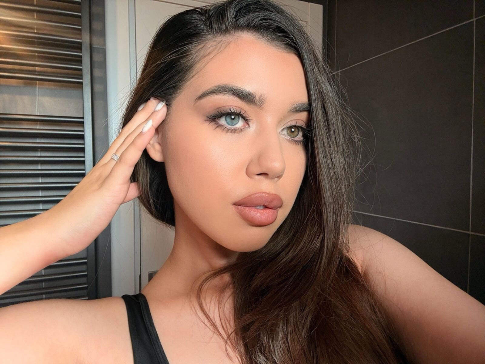 Live cam for ClaireJenner