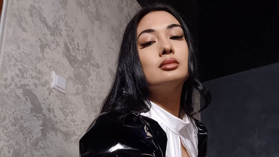 EvelinBlack live cam model on MistressWorld