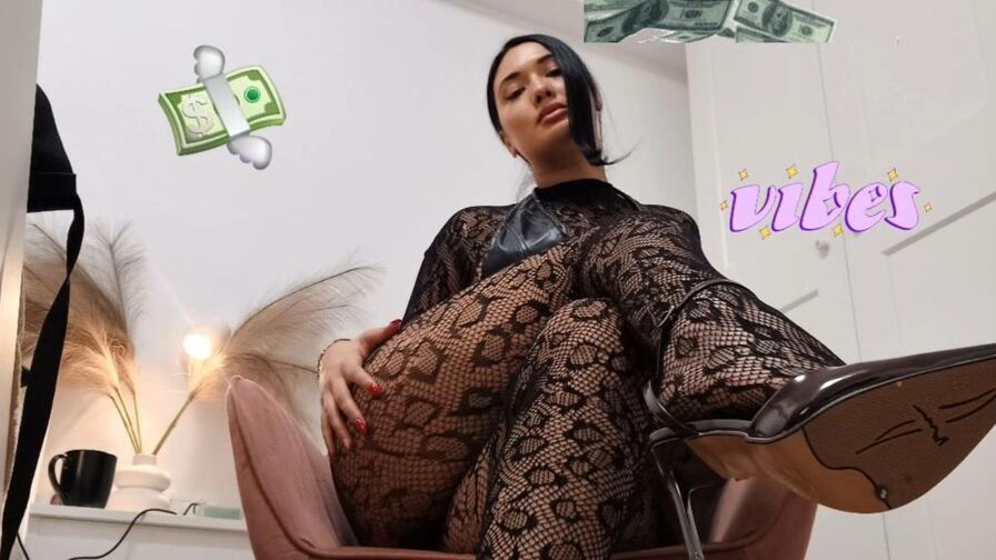 Watch EvelinBlack live on Ultra Erotica