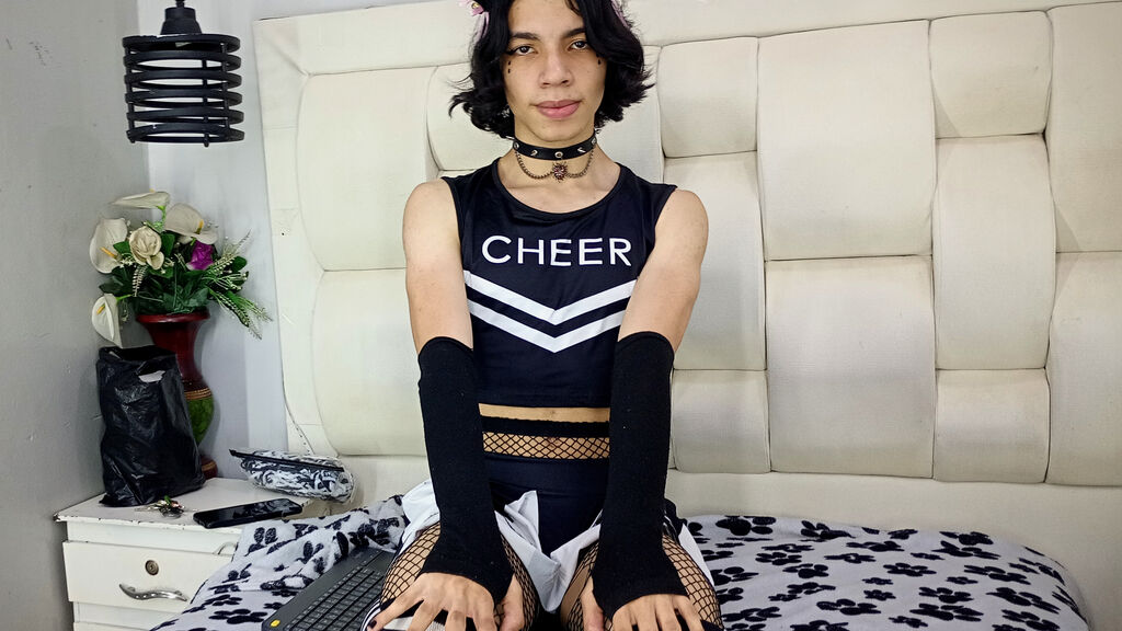 Live Chat with AtleyMolly on LiveJasmin