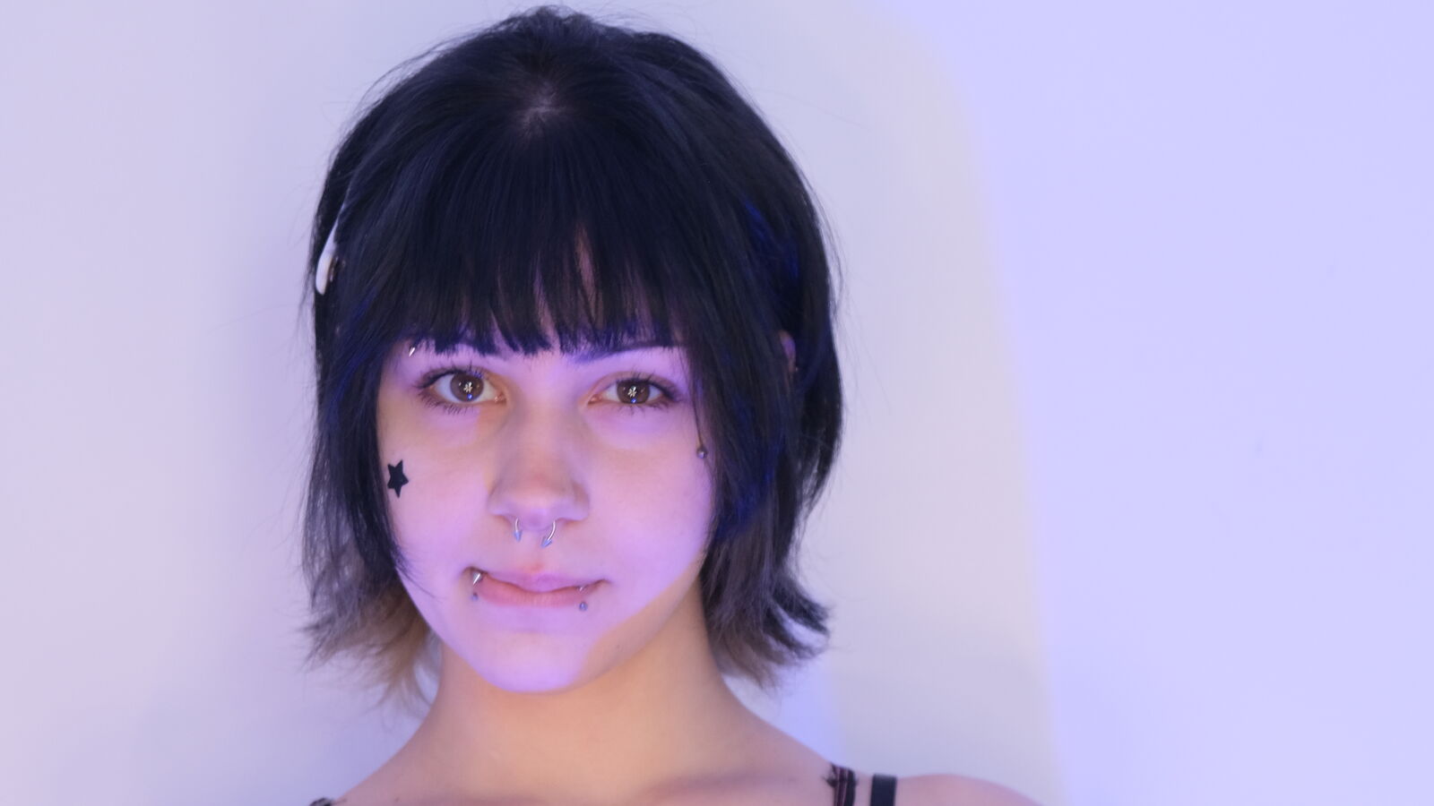 AshleyAlt erotic portrait
