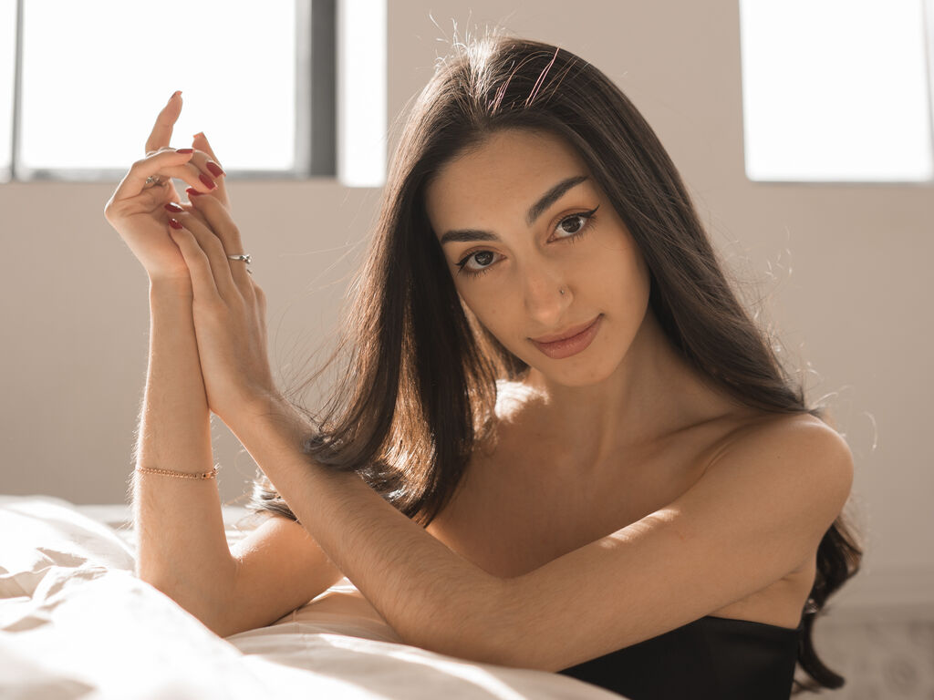 Live with LinaRobbin on PrivCamWeb
