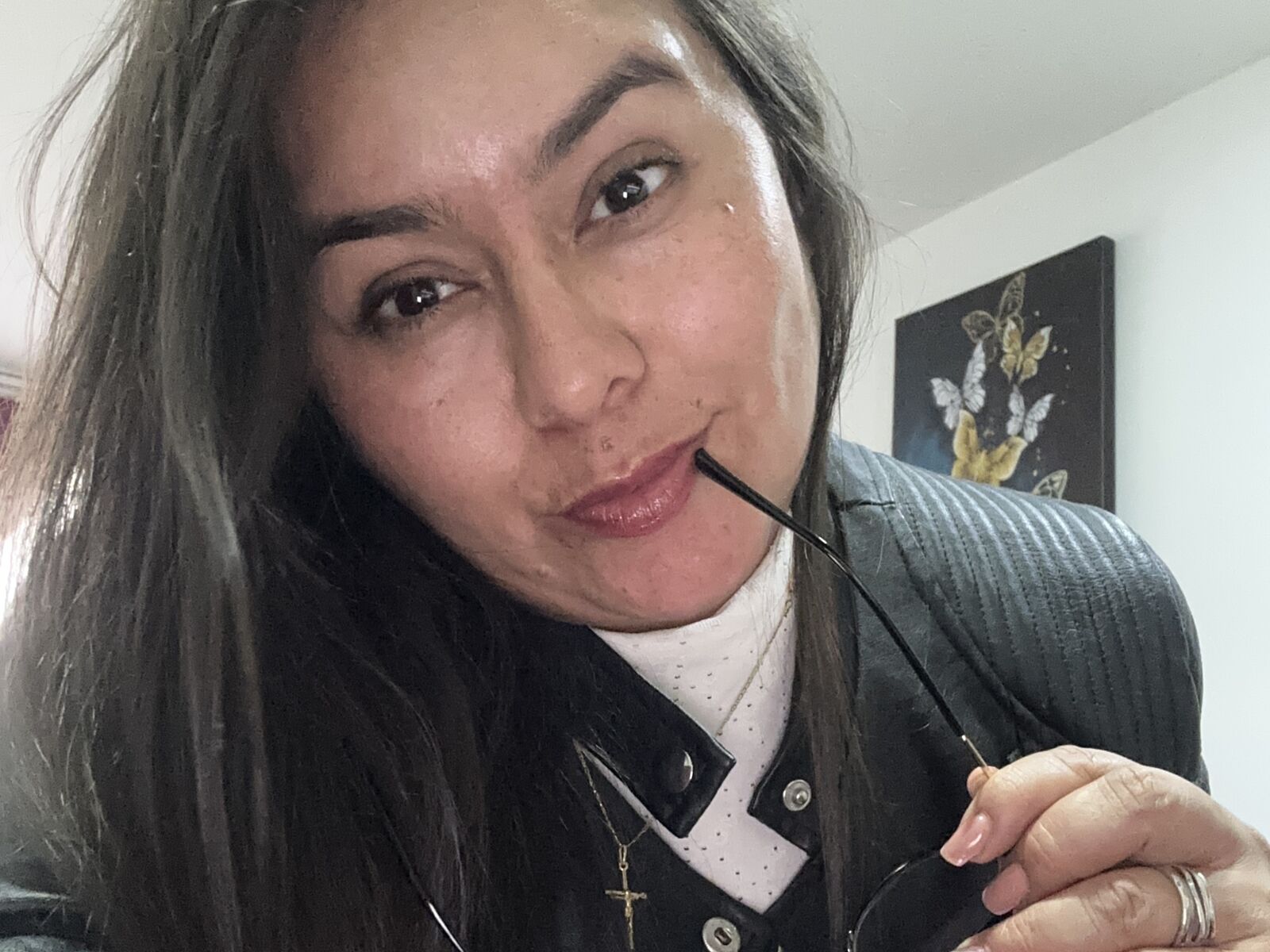 Live cam for AnaidWhite