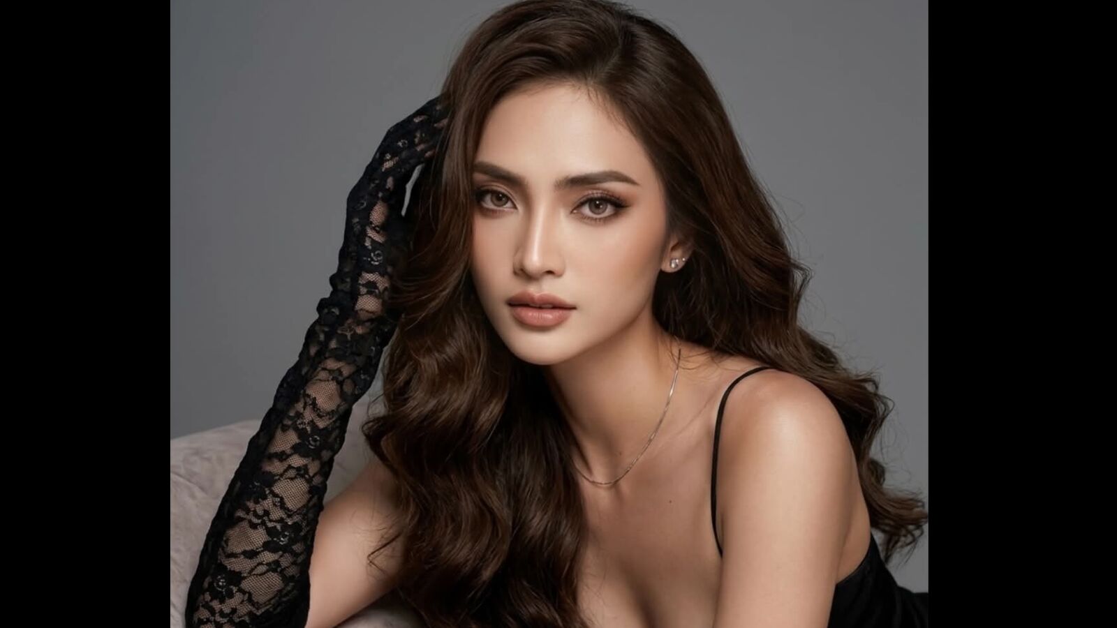 SophiaCollins erotic portrait