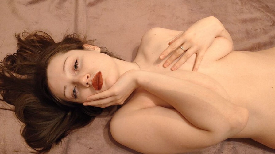 Live Sex Chat with JuliaMoreau