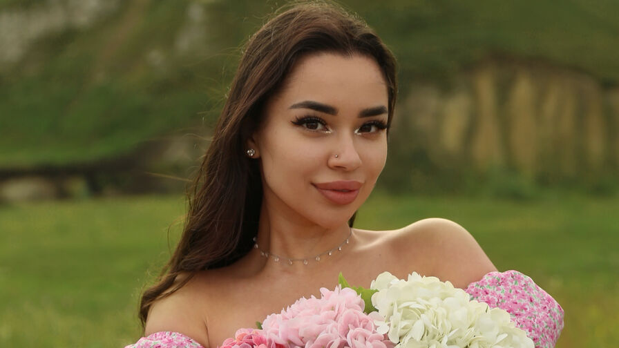 Watch EmmyLee live on Free Erotic Fantasy