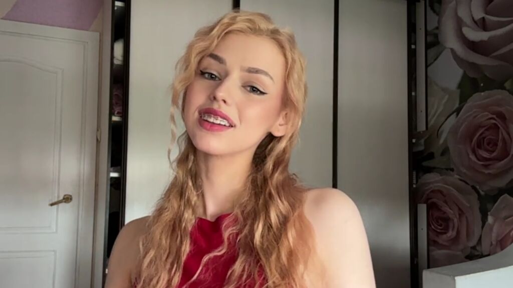 CharlotteReimer cover