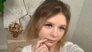 Free Nude EasterApling