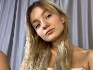 MaureenEmily Personalized cam shows