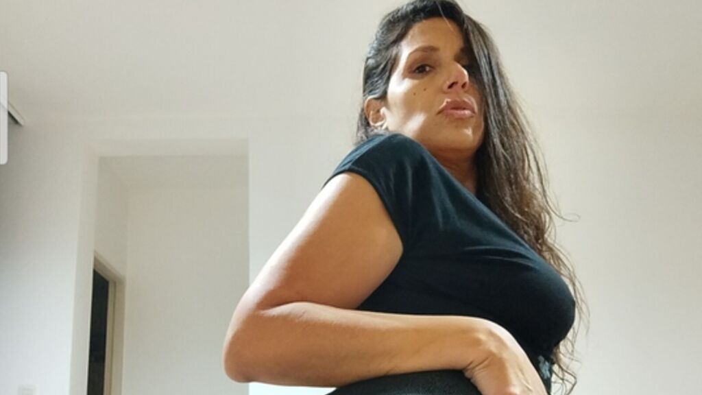 AntonellaRuis cover