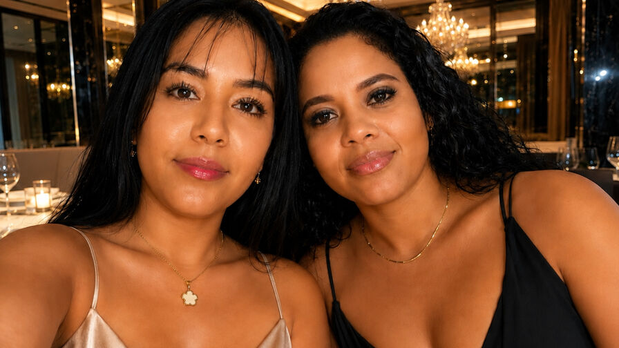 Watch BrielleAndAvriel live on Cam Plug