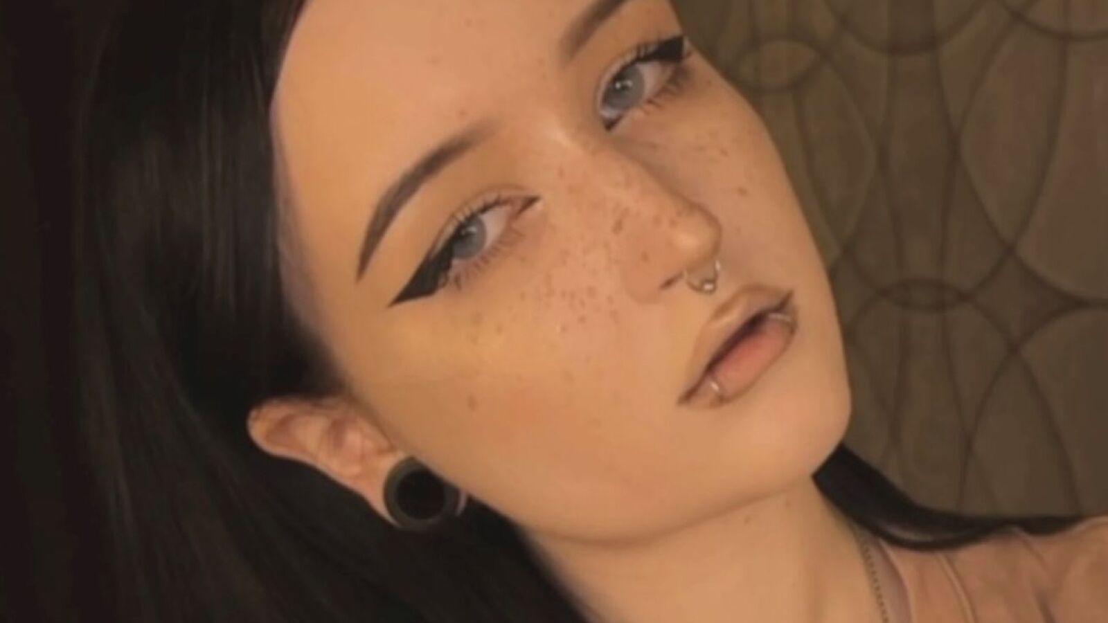 LilithDeVien erotic portrait
