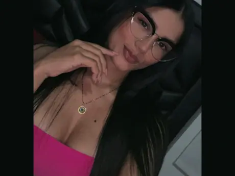 Chat with PamelaEvanz