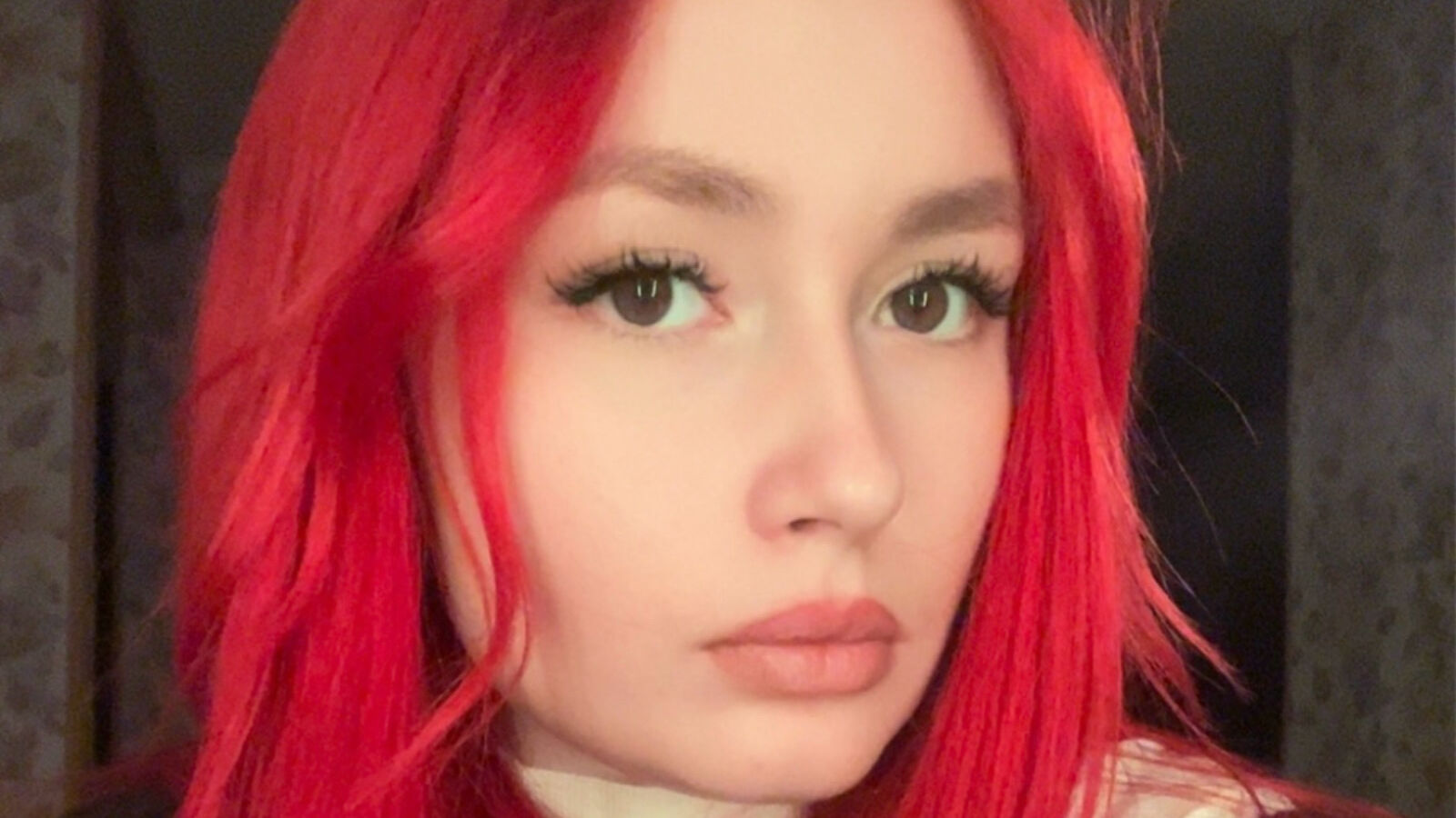 AmeliaWilliamore glamour portrait