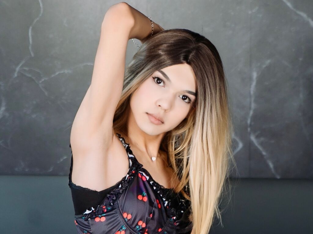 LizzyDelRey trans private show preview
