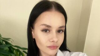 Free Nude LeslieClarke