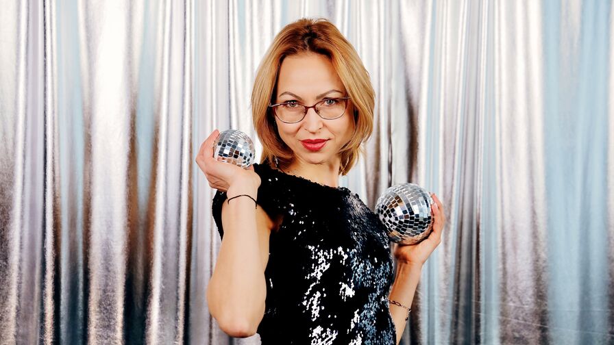 Watch NoraJacobs live on freshseotools.com
