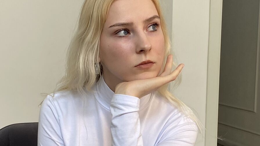 RosanaAllabaugh live cam model