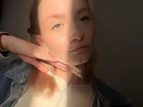 Chat with NereidaLaforrest
