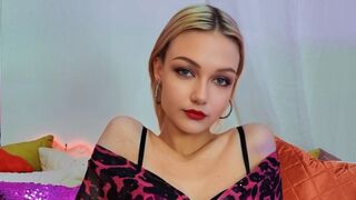 LinaLirian webcam show