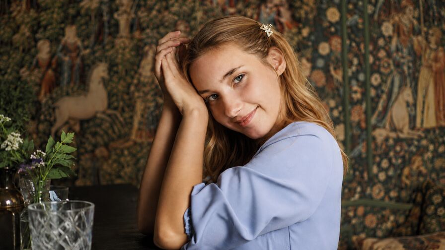ElsieEverly's Premium Pictures and Videos