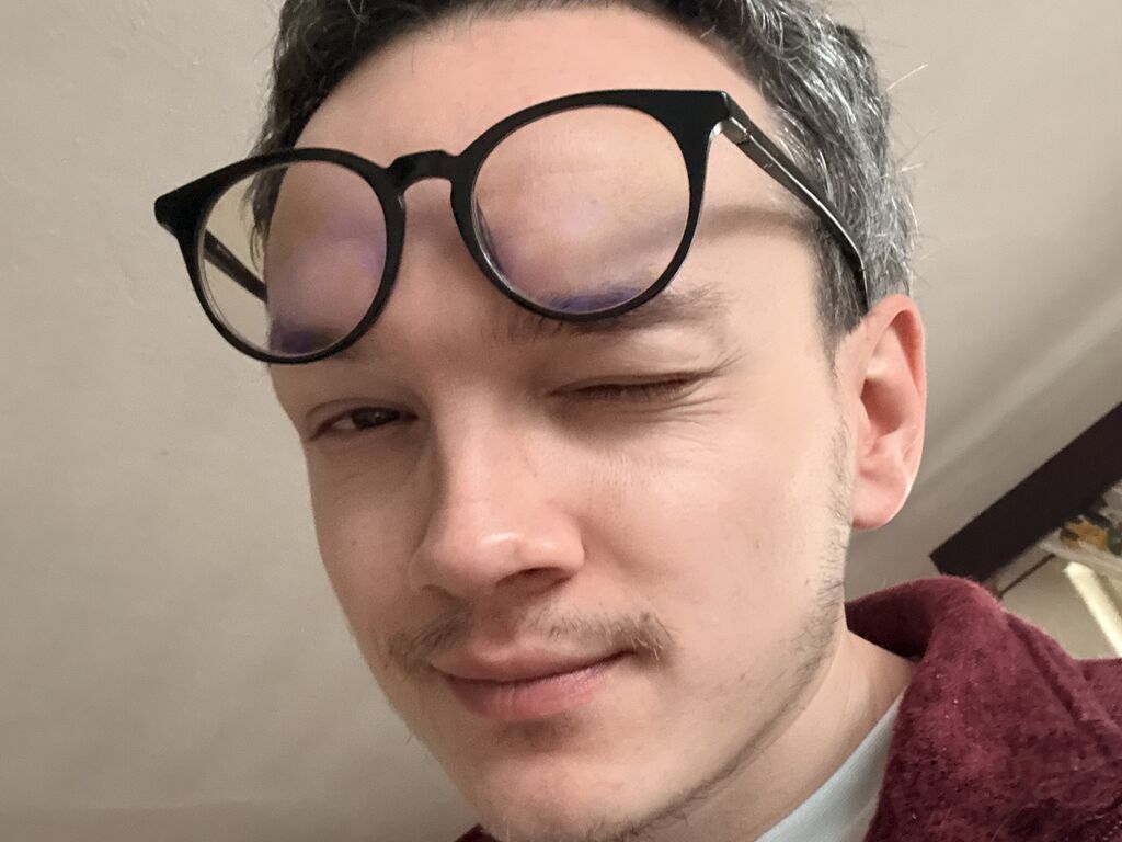 AlexanderDelgado Nude