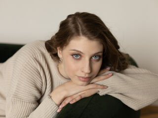 adult cam chat CarolineDreams