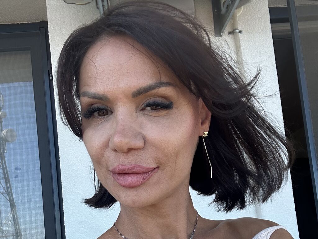 AliceAllise LiveJasmin live preview profile
