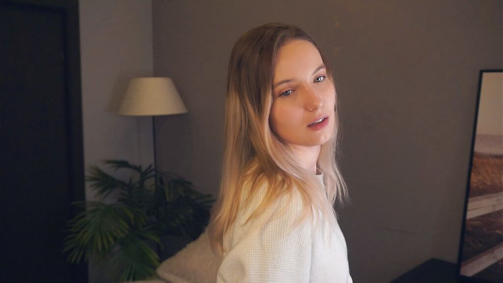 RessieKaua cover