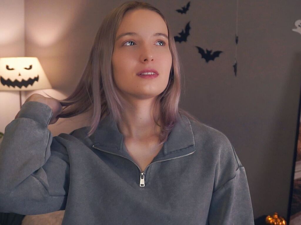 RessieKaua – webcam model profile photo