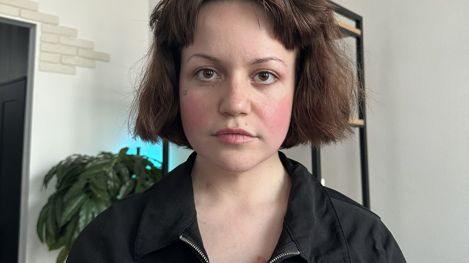 MissOlla glamour portrait